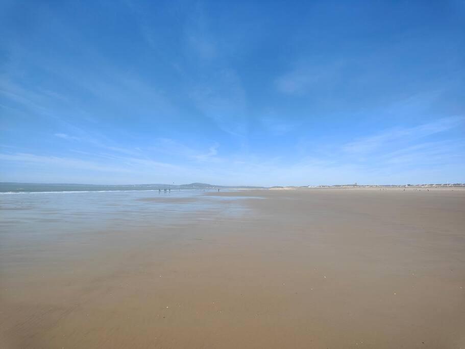 Shoreline Seaside Holiday Home Aberavon Beach Port Talbot Exterior photo
